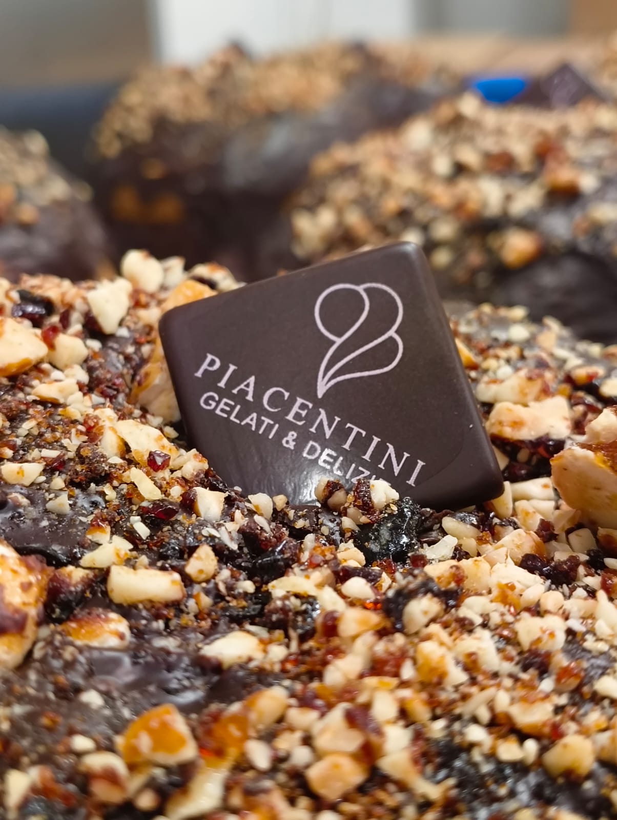 PANETTONE ARTIGIANALE CROCCANTE DI MANDORLA & GIANDUJA